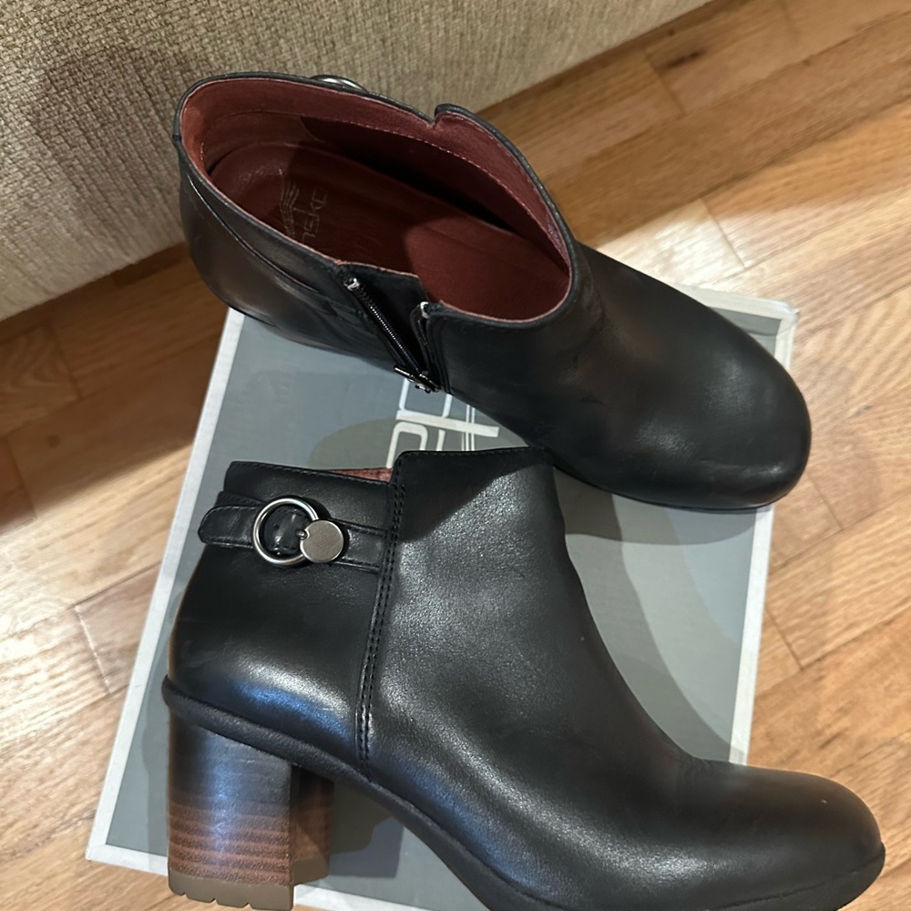 Perry Waterproof Burnished Black Ankle Boots